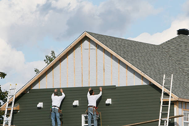 Professional Emergency Siding Repair technician working in Madera, PA